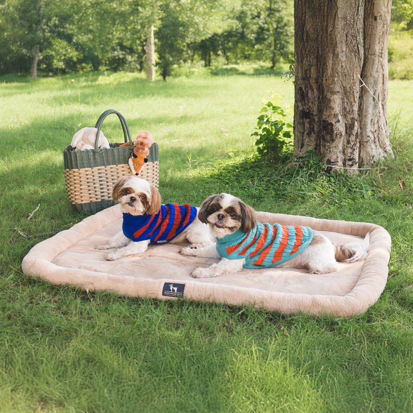 HUFT Fluffy Dreams Plush Mat For Dog & Cat - Beige - Heads Up For Tails