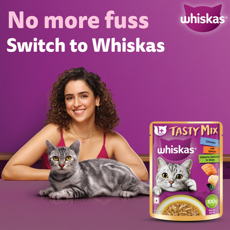 Whiskas Tasty Mix Wet Food Made With Real Fish (Salmon & Wakame Seaweed) With Chicken in Gravy For Adult (1+ year) Cat - 70 gm Pack - Heads Up For Tails
