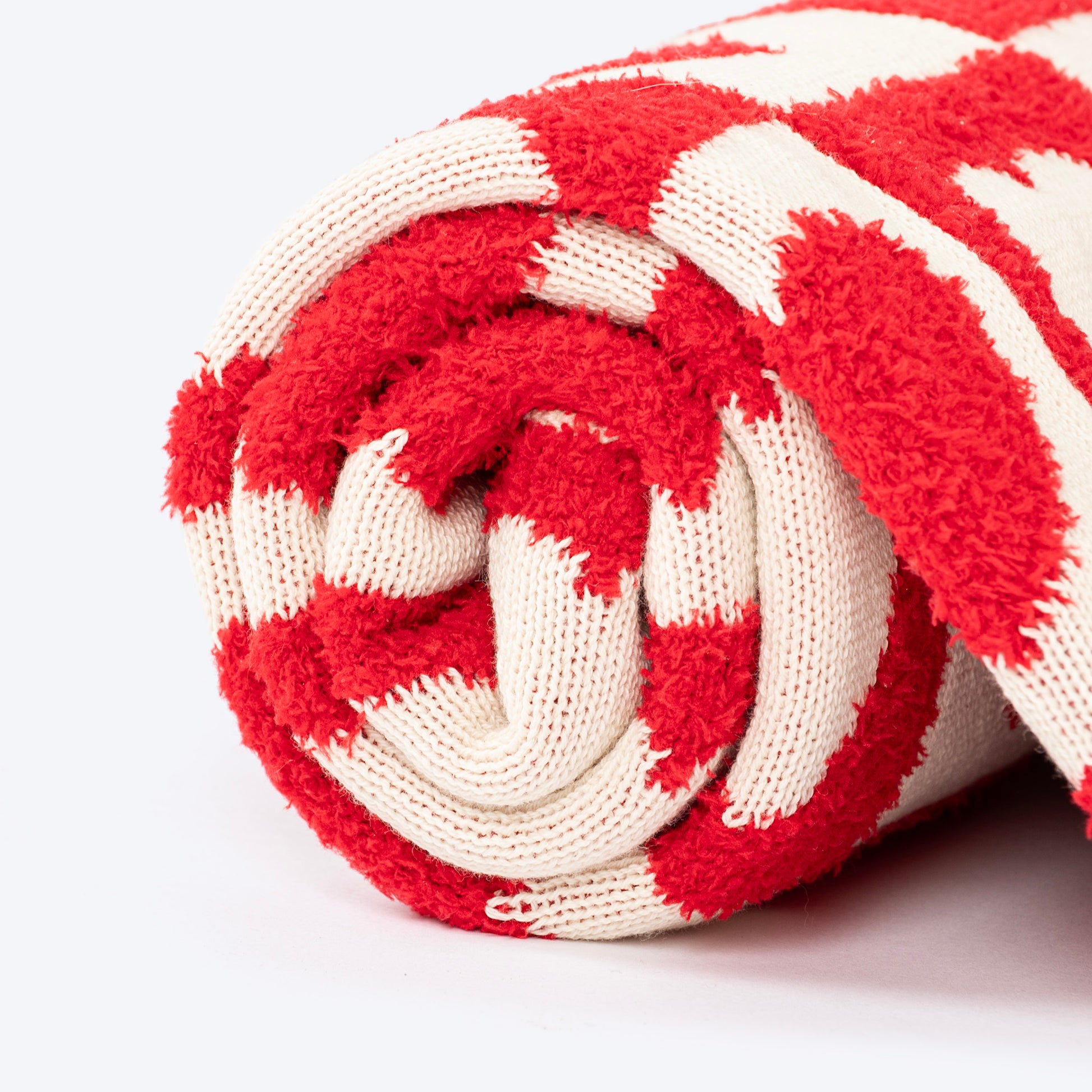 HUFT Snuggle Hearts Blanket For Dog & Cat - Red - Heads Up For Tails