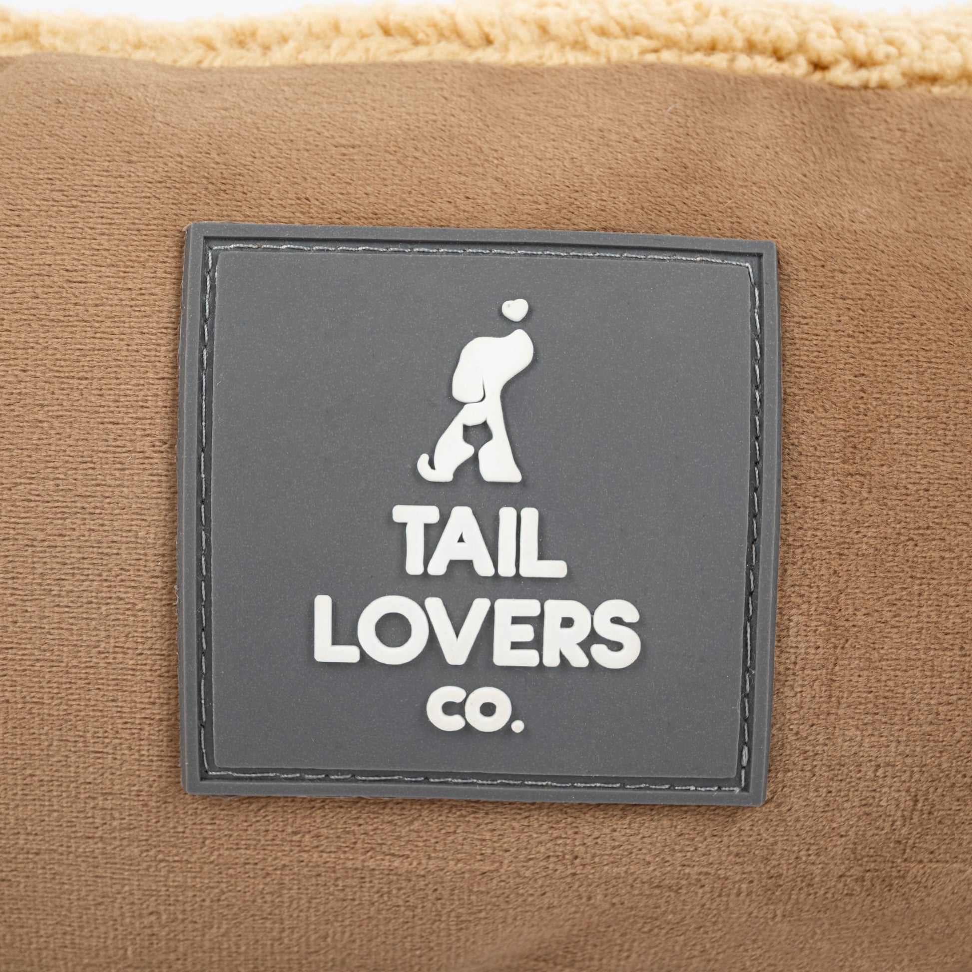 TLC Round Retreat Bed For Dog & Cat - Brown - Heads Up For Tails