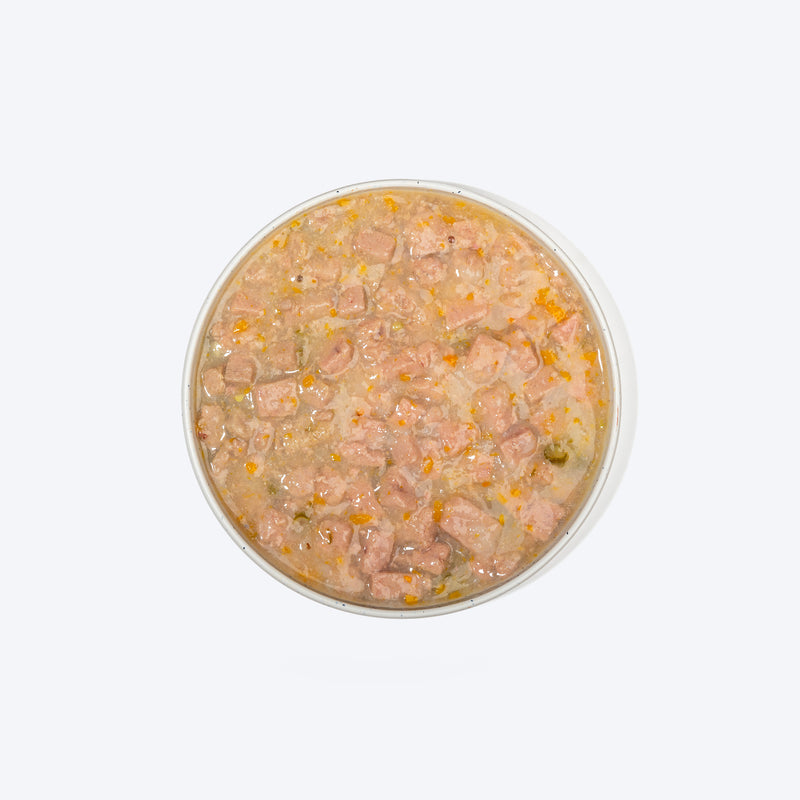 Hearty Chunky Chicken & Liver in Gravy dog wet food by Heads Up for Tails, 70 g, suitable for dogs over 3 months.