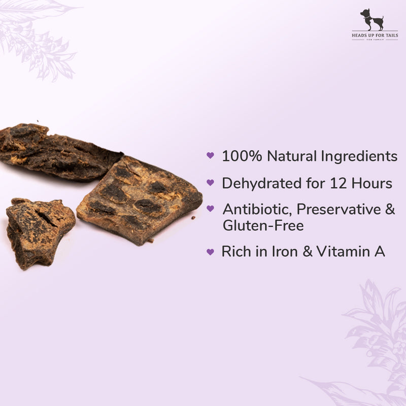 Sara's Doggie Treats Chicken Liver Jerky with Turmeric, 70 g, featuring a purple packaging and images of ingredients.