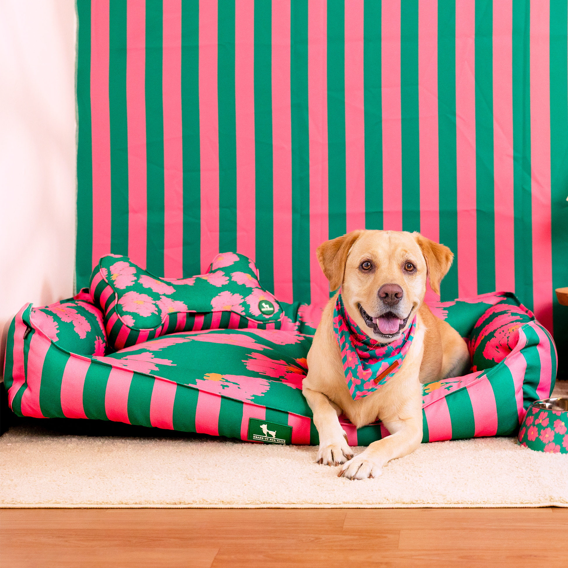 HUFT Pawsome Blossom Lounger Bed For Dog - Green & Pink - Heads Up For Tails