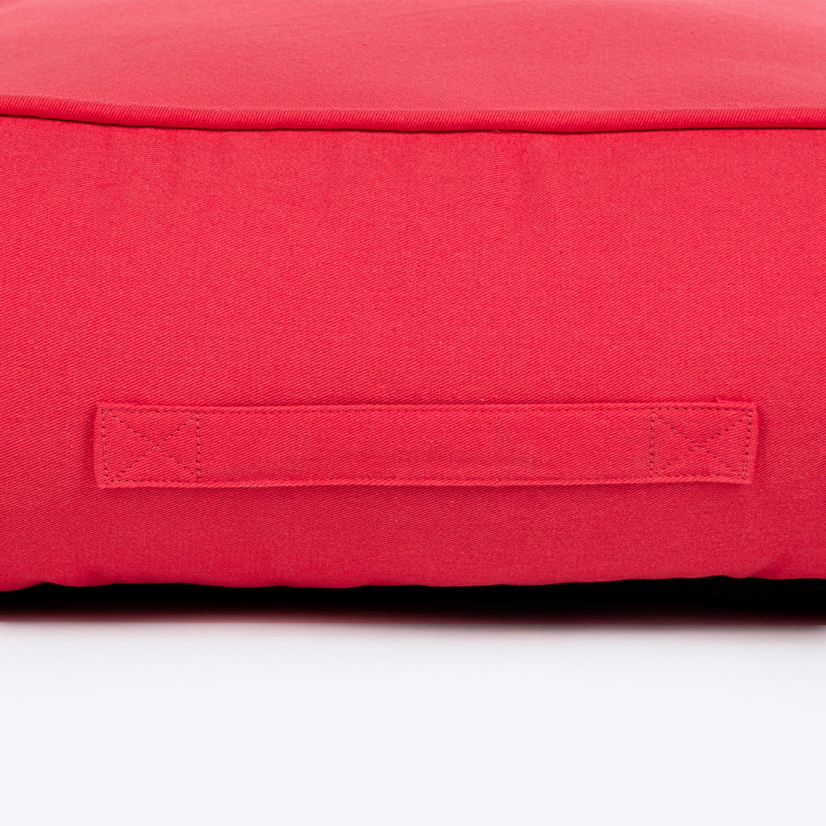 HUFT Teddy Classic Lounger Bed For Dog - Red - Heads Up For Tails
