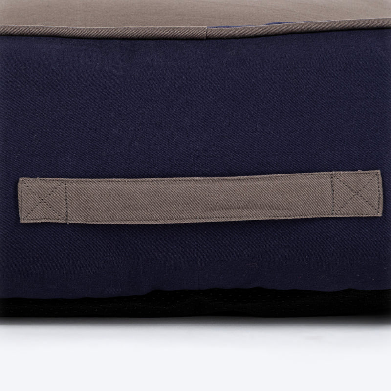 HUFT Giraffe Classic Lounger Bed For Dog - Grey & Navy - Heads Up For Tails