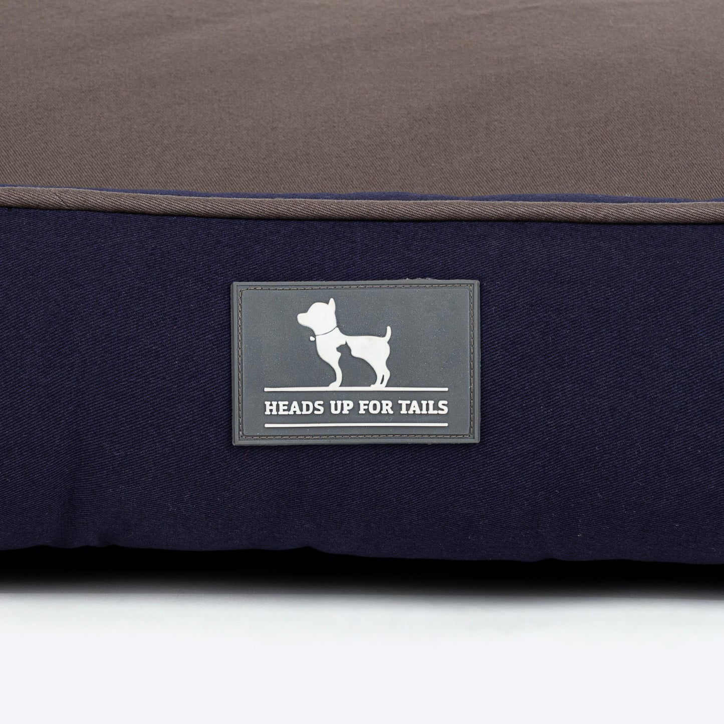 HUFT Giraffe Classic Lounger Bed For Dog - Grey & Navy - Heads Up For Tails