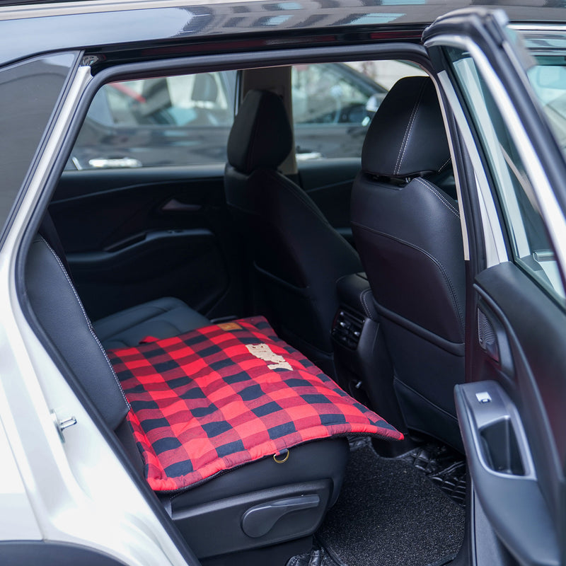 HUFT Personalised Checkered Cuddle Mat For Dog & Cat - Red & Black - Heads Up For Tails