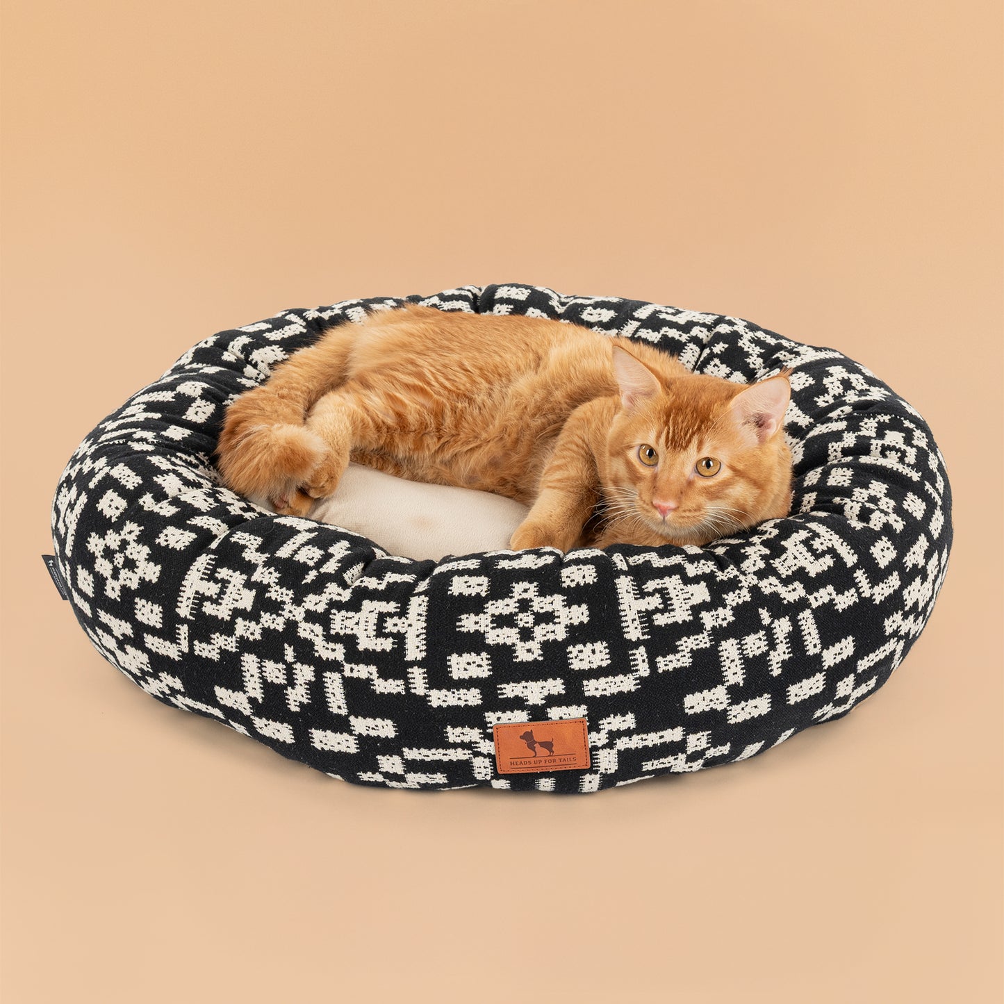 HUFT Dreamy Donut Bed For Cat & Puppy - Black & White - Heads Up For Tails