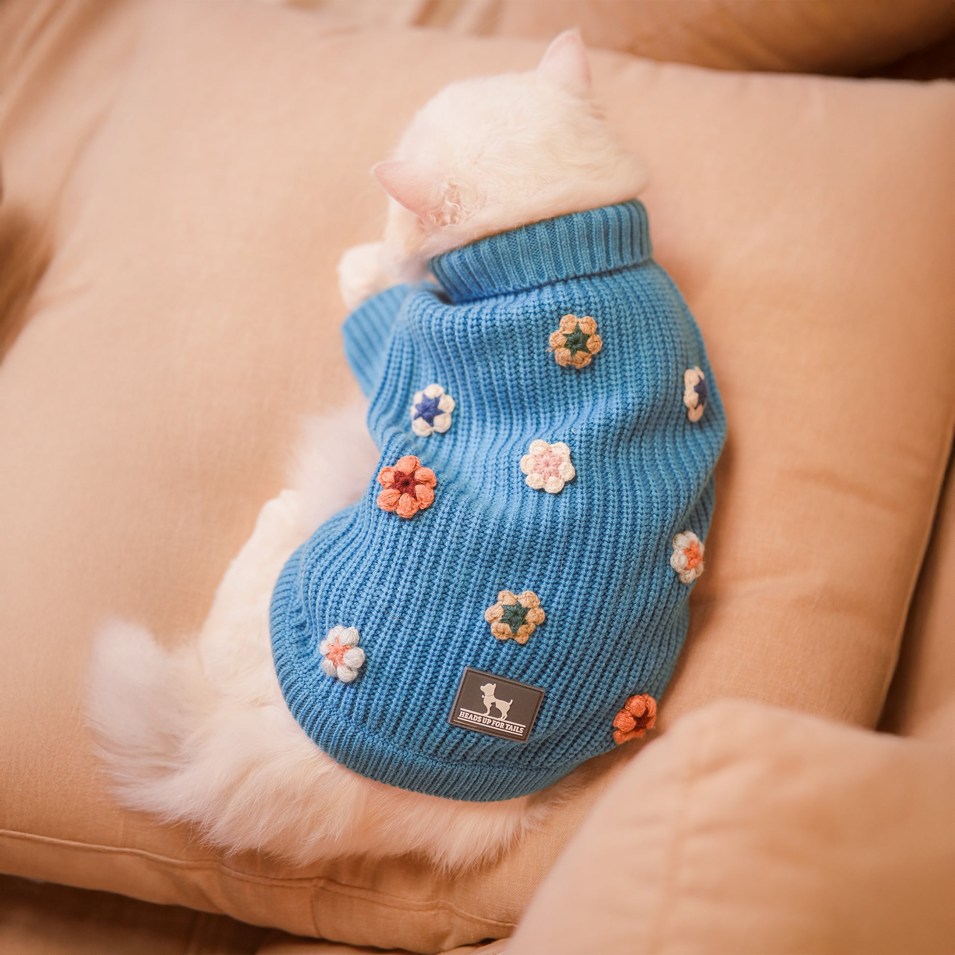 HUFT Frosty Flowers Sweater For Cat - Blue - Heads Up For Tails