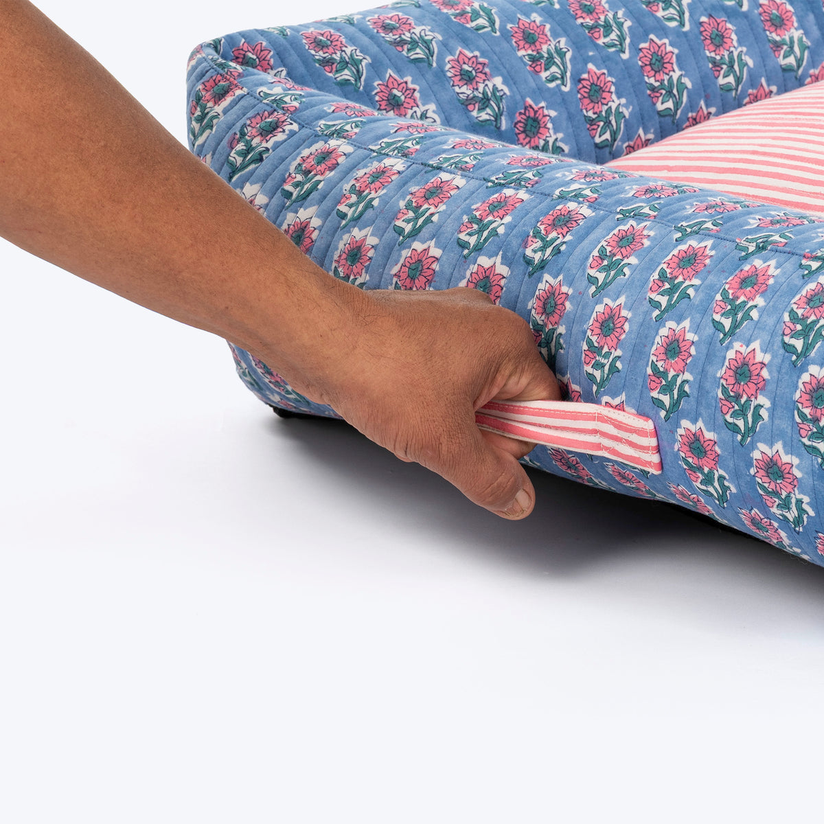 HUFT Jaipuri Phool Lounger Dog Bed - Blue & Pink
