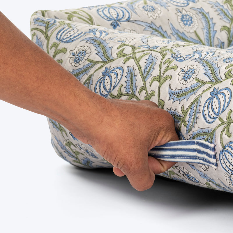 HUFT Jaipuri Baagh Lounger Dog Bed - Indigo