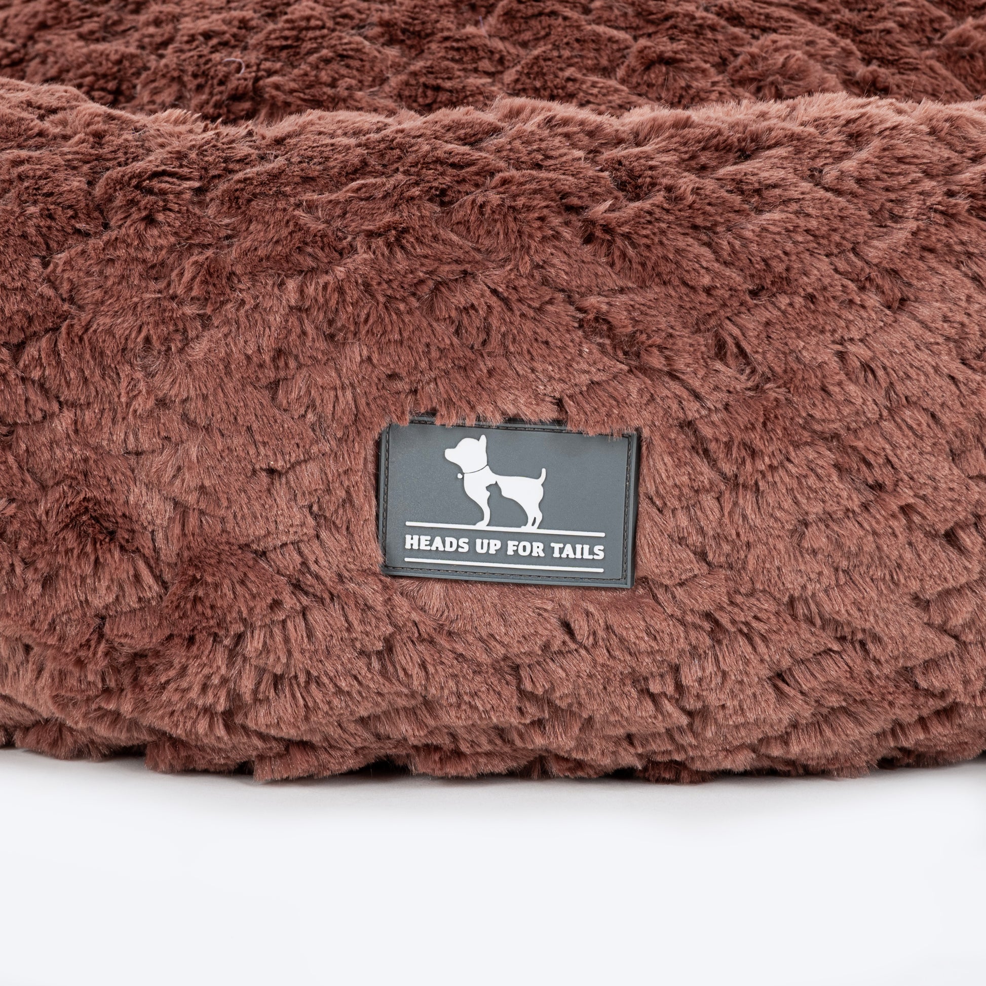 HUFT Furry Bliss Donut Bed For Cat & Puppy - Coffee Brown_04