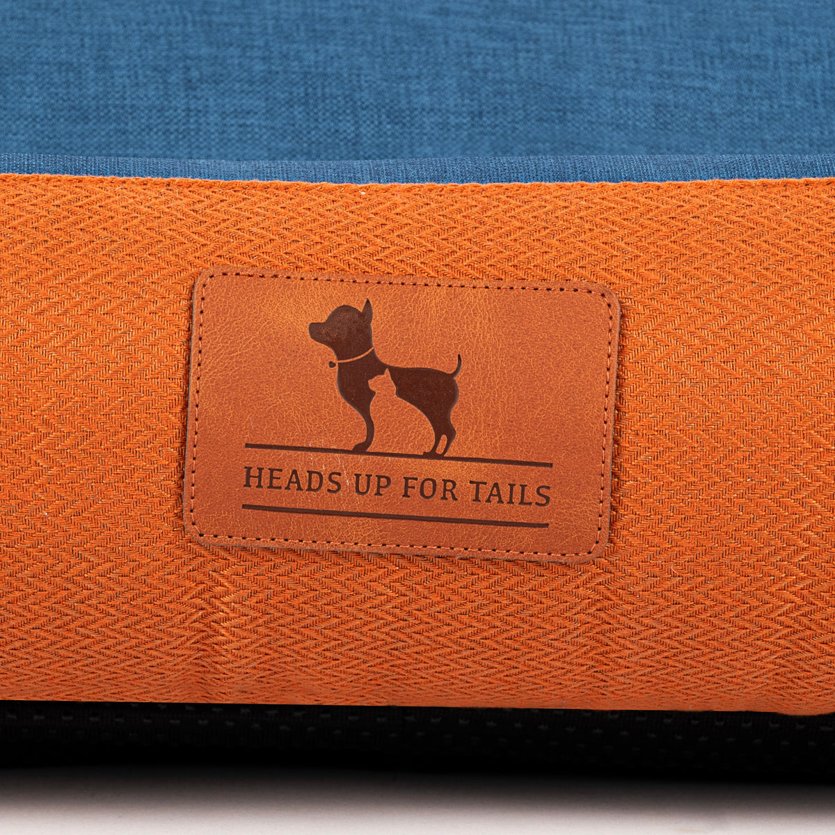HUFT EasyStep Herring Lounger Bed For Dog - Orange & Blue