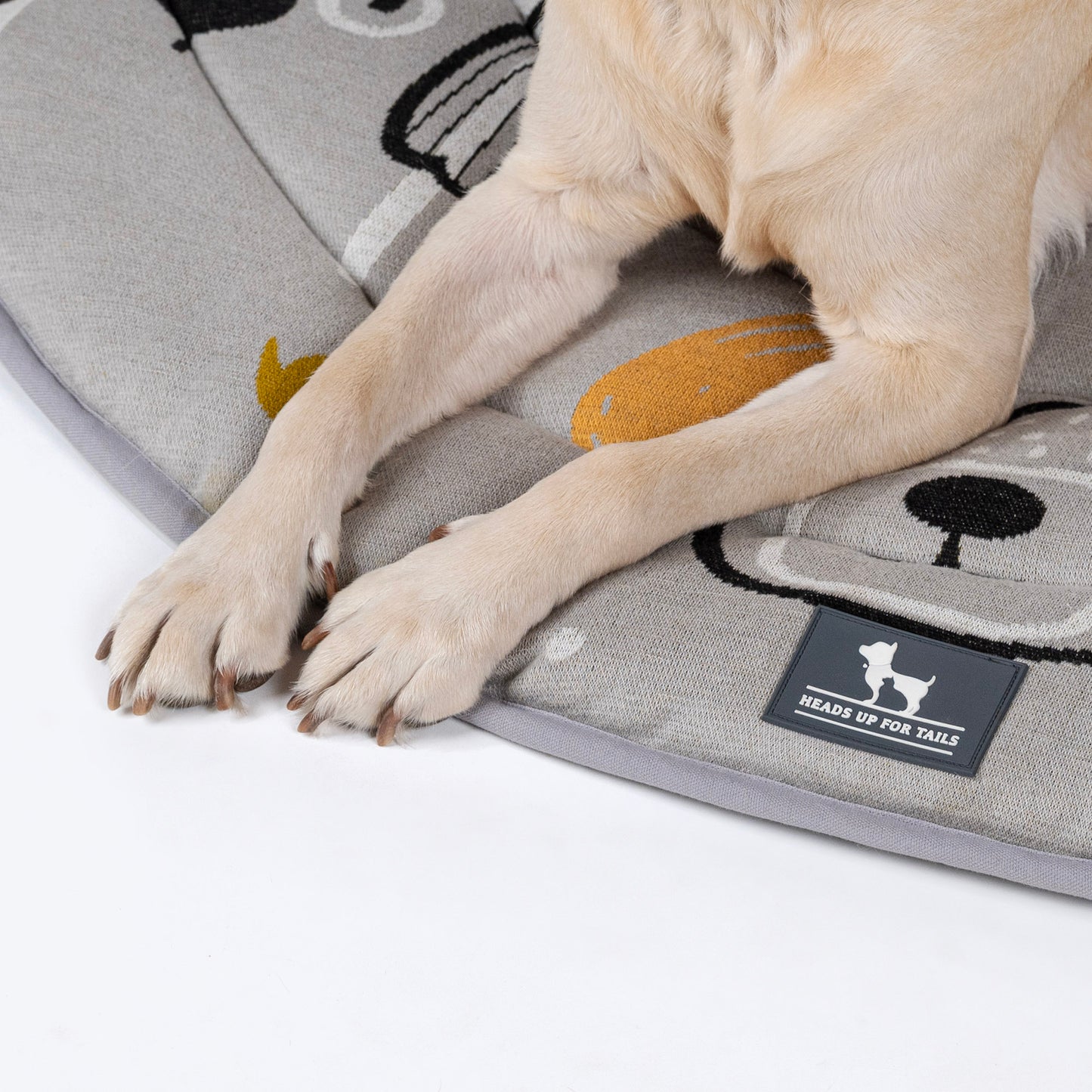 HUFT Doodle Den Round Mat For Dog & Cat - Grey - Heads Up For Tails