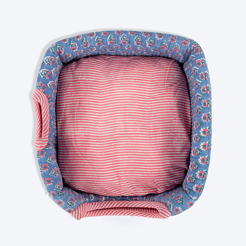 HUFT Jaipuri Phool Block-Printed Tent For Cat - Blue & Pink