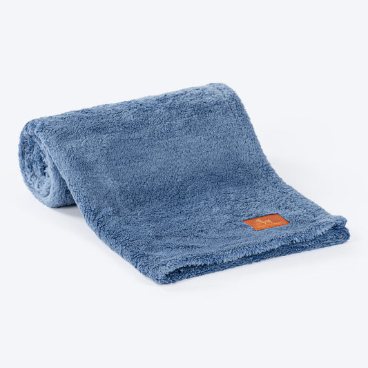 HUFT Furry Wrap Blanket For Dog & Cat - Powder Blue