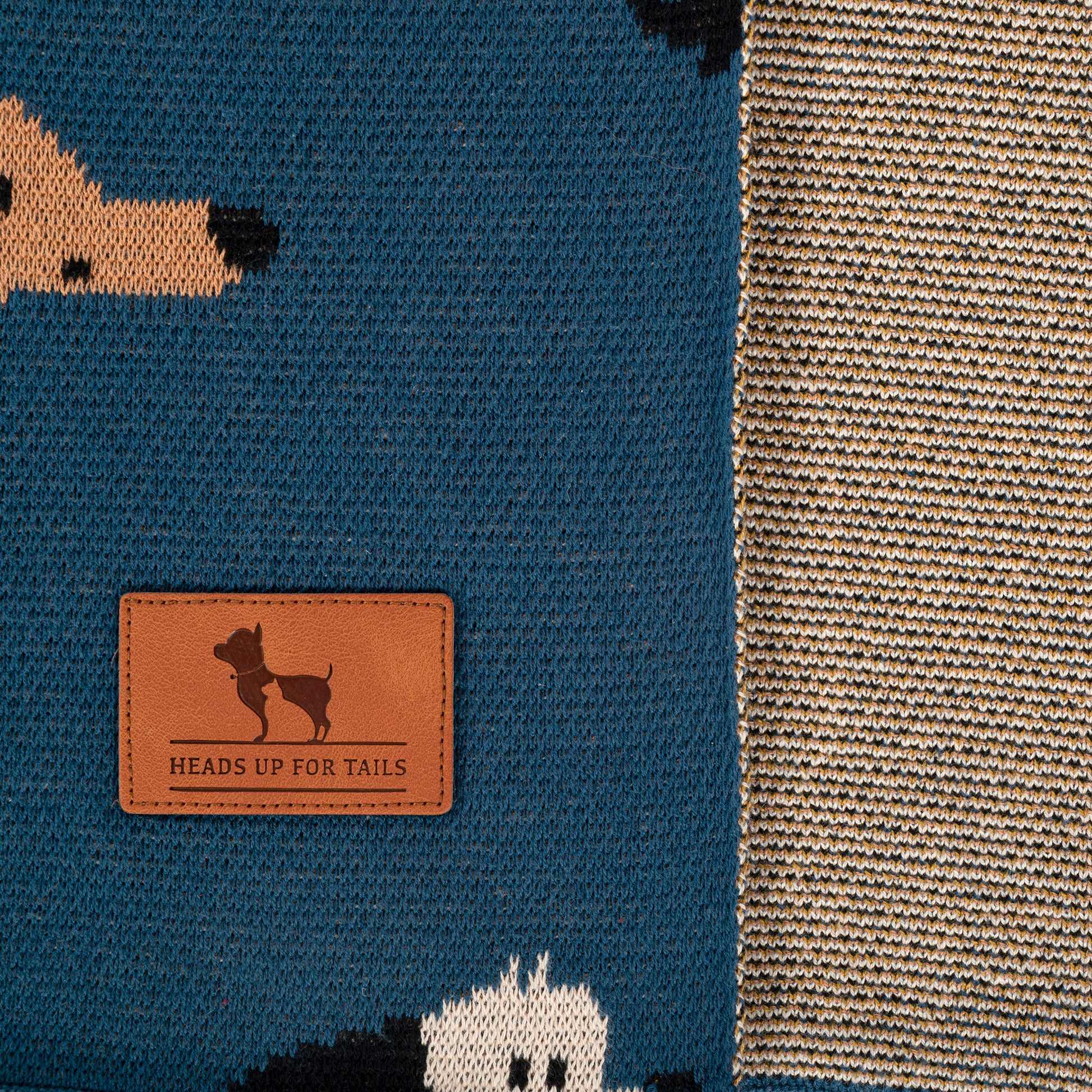 HUFT Bark & Bloom Blanket For Dog - Blue - Heads Up For Tails