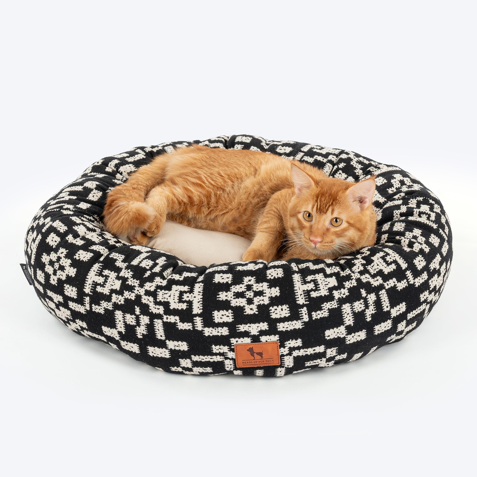 HUFT Dreamy Donut Bed For Cat & Puppy - Black & White - Heads Up For Tails