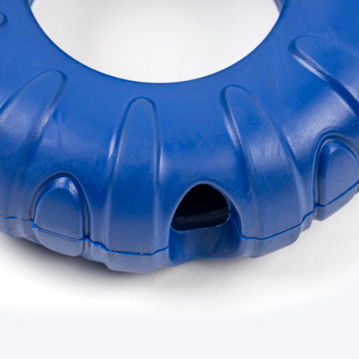 HUFT Chewtastic Roll-A-Tyre Chew Toy For Dog - Blue