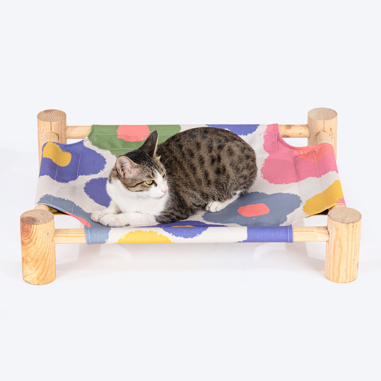 HUFT Elevated Cot Bed For Cat - Multicolor