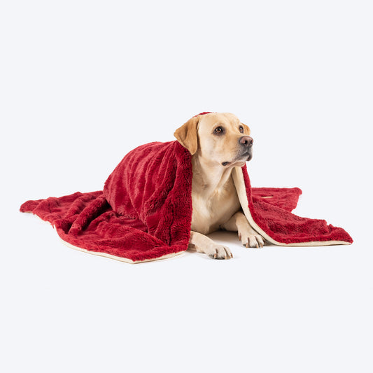 HUFT Furry Comfort Blanket For Dog & Cat - Red & Beige - Heads Up For Tails