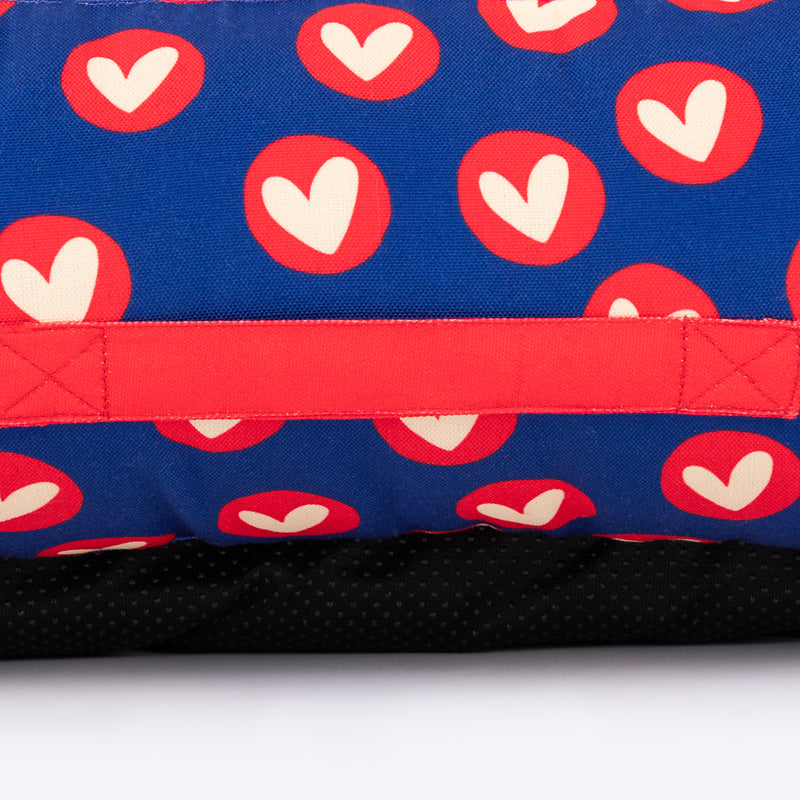 HUFT Cuddle Love Lounger Dog Bed - Red & Navy_06